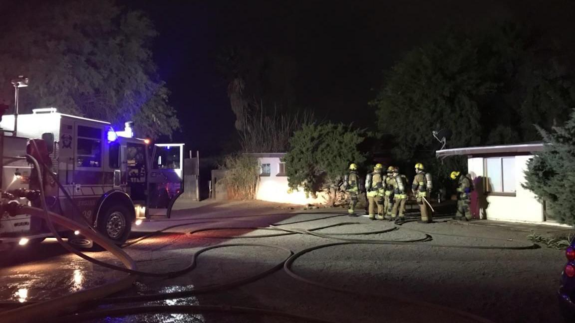 2 people displaced following apartment fire in central Tucson